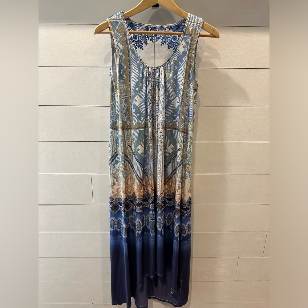 Unity World Wear Blue and Cream Patterned Maxi Dress- size Medium